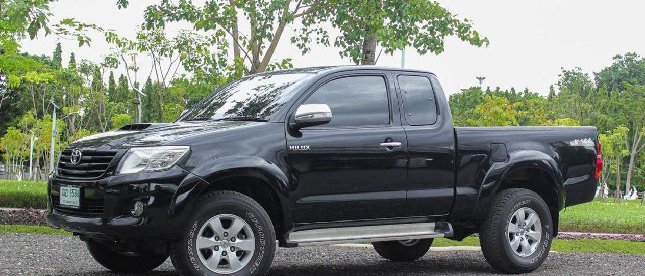 Toyota Hilux Vigo 2.5 E Smart Cab Prerunner- The Spacious and Comfortable Pickup Truck with 2.5L Turbo Diesel Engine and RWD