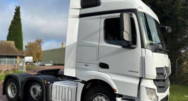 Mercedes Actros 2543 2019 - The Durable and Eco-Friendly Truck with 6x2 Tractor Unit and Euro 6 Standard