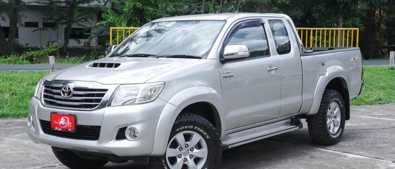 Toyota Hilux Vigo 2.5 E Smart Cab 2015 - The Spacious and Comfortable Pickup Truck with 2.5L Turbo Diesel Engine and RWD
