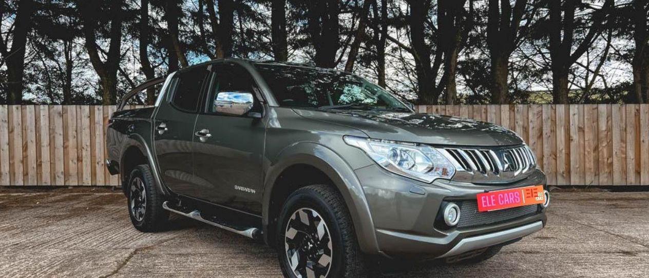 Mitsubishi L200 Top Doppelkabine 4WD 2016 - Robust and Refined Diesel Pick-up with Bi-Xenon Lights and Navigation