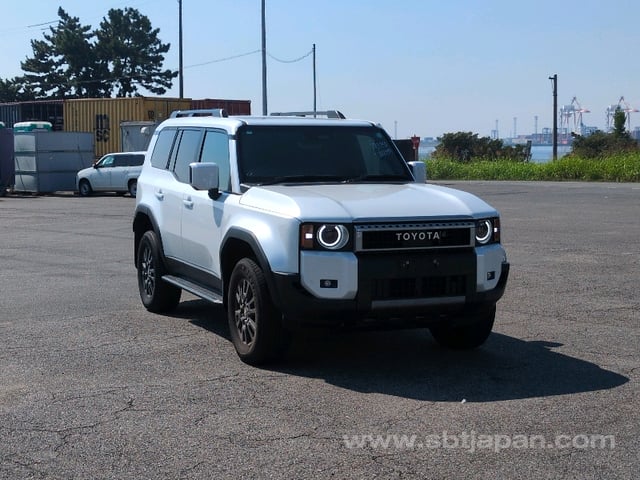 TOYOTA LAND CRUISER 250 VX