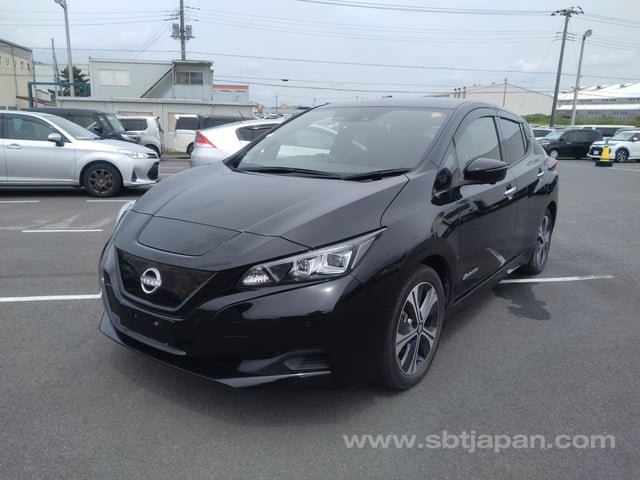 NISSAN LEAF X V SELECTION